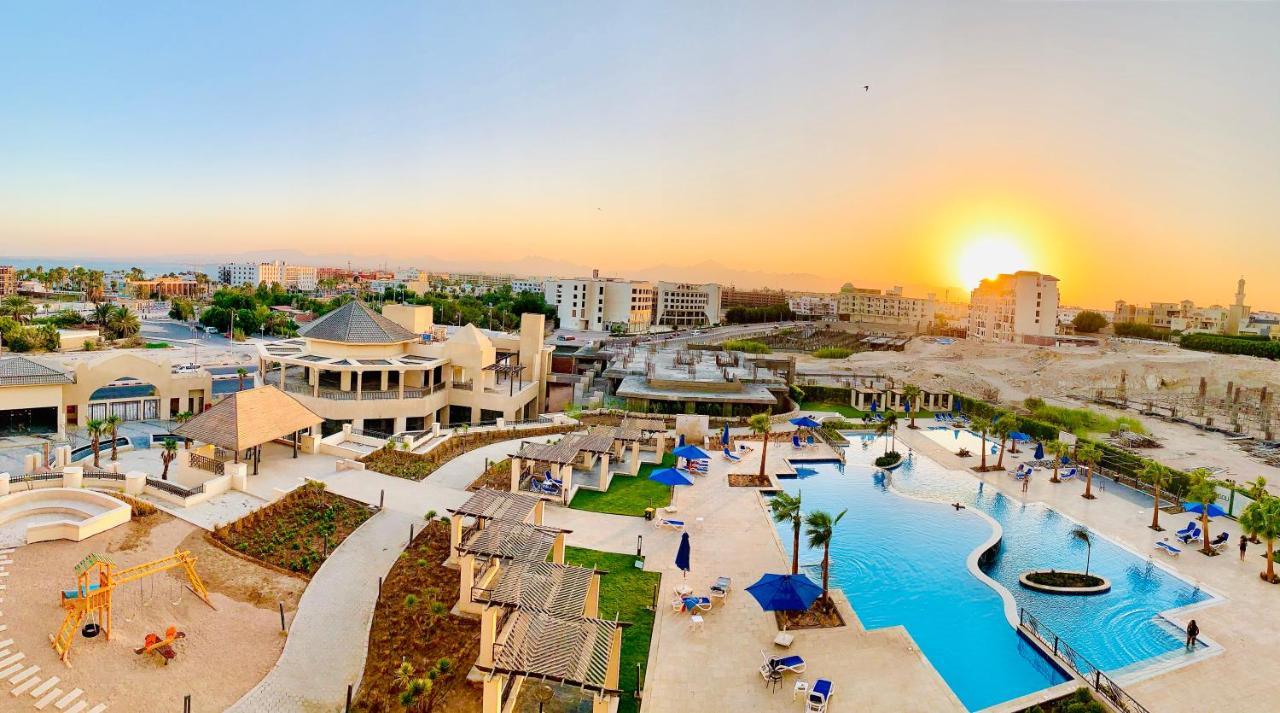 Апартаменты Luxury Self-catering & Studios, Al Dau Heights