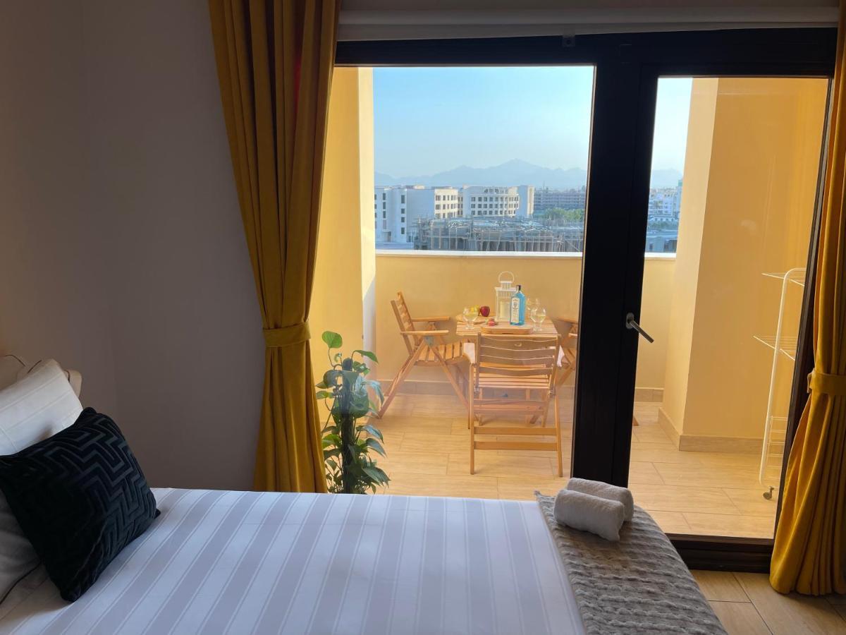 Апартаменты Luxury Self-catering & Studios, Al Dau Heights Хургада