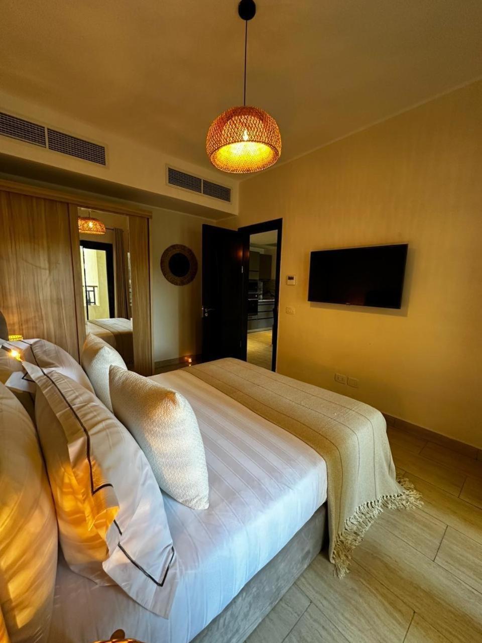 Luxury Self-catering & Studios, Al Dau Heights Апартаменты