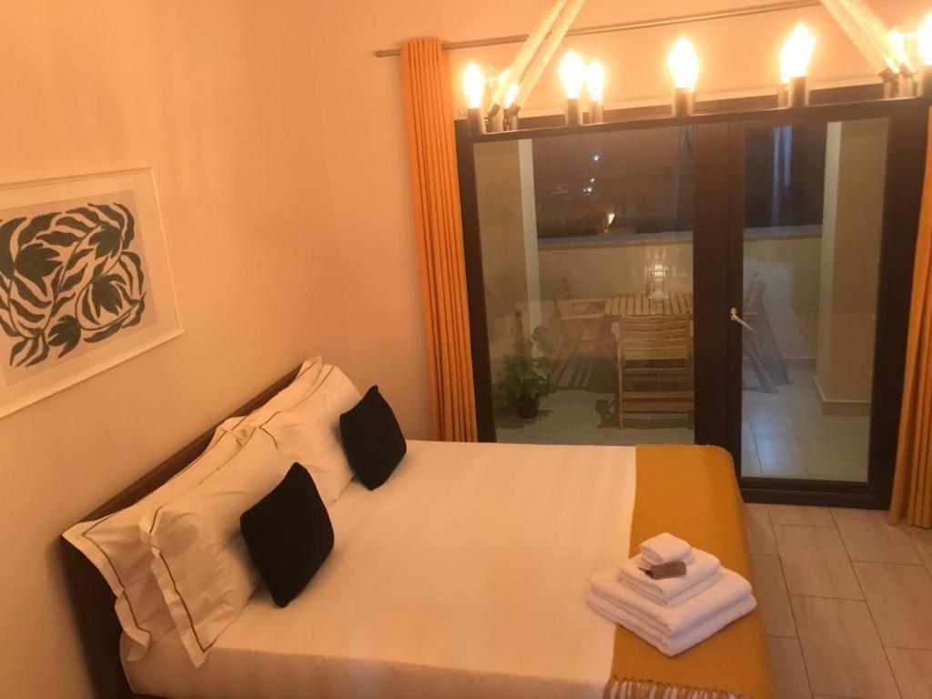 Luxury Self-catering & Studios, Al Dau Heights Daire *